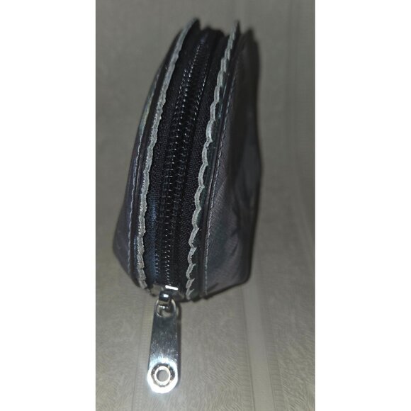 Henri Bendel Scalloped Edge Floral Coin Purse Zip Closure - Picture 2 of 7